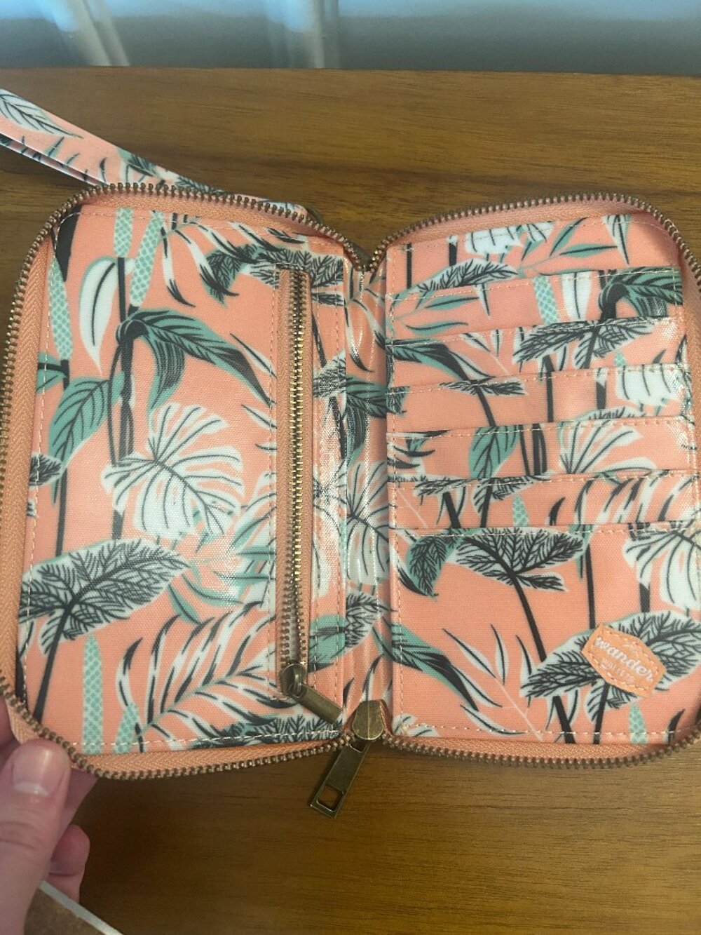 Thread Wallets - Passport Zip Wallet - Like New - Tropical and Cute!